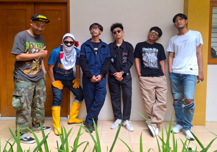 The Makmoors Ksatria Halilintar